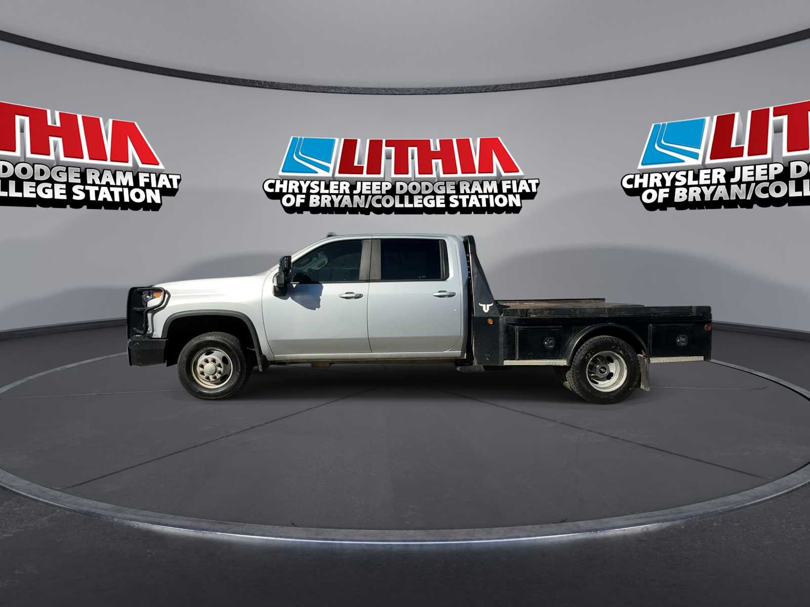 Thumbnail: 2022 Chevrolet Silverado 3500 - 5