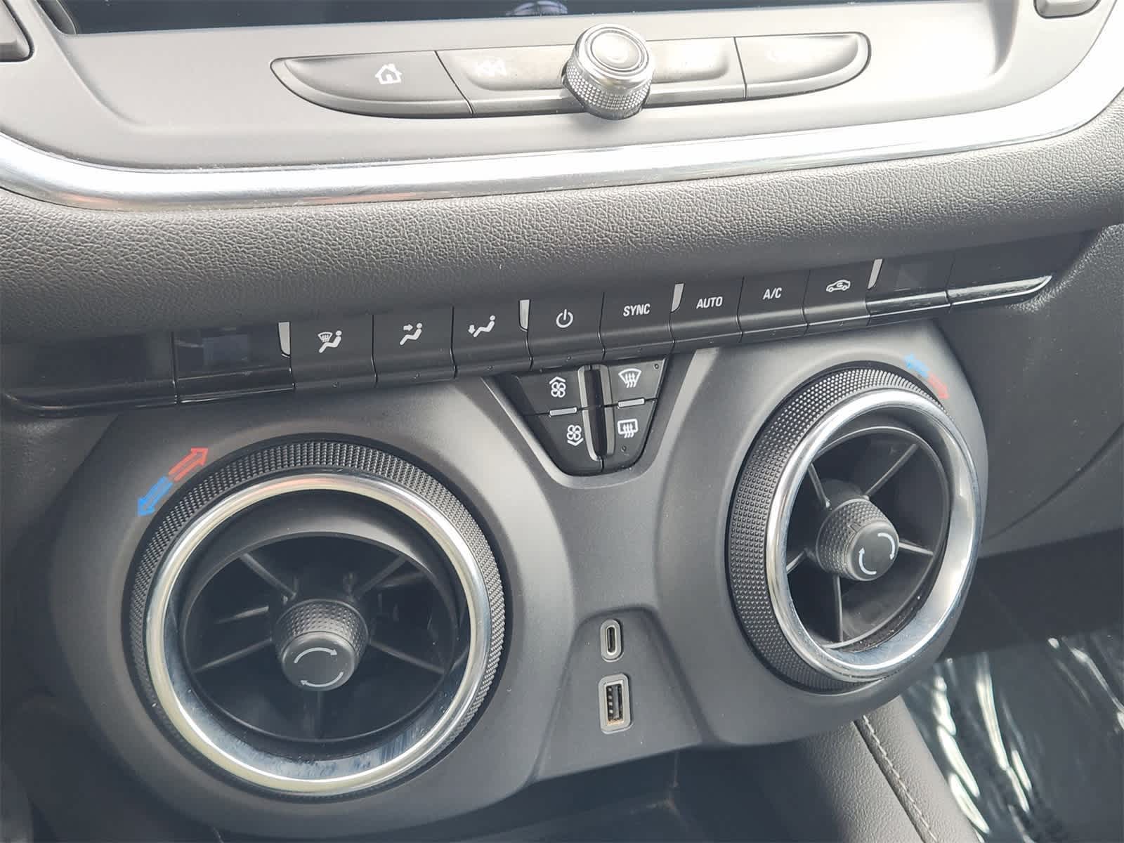 Thumbnail: 2023 Chevrolet Blazer - 17