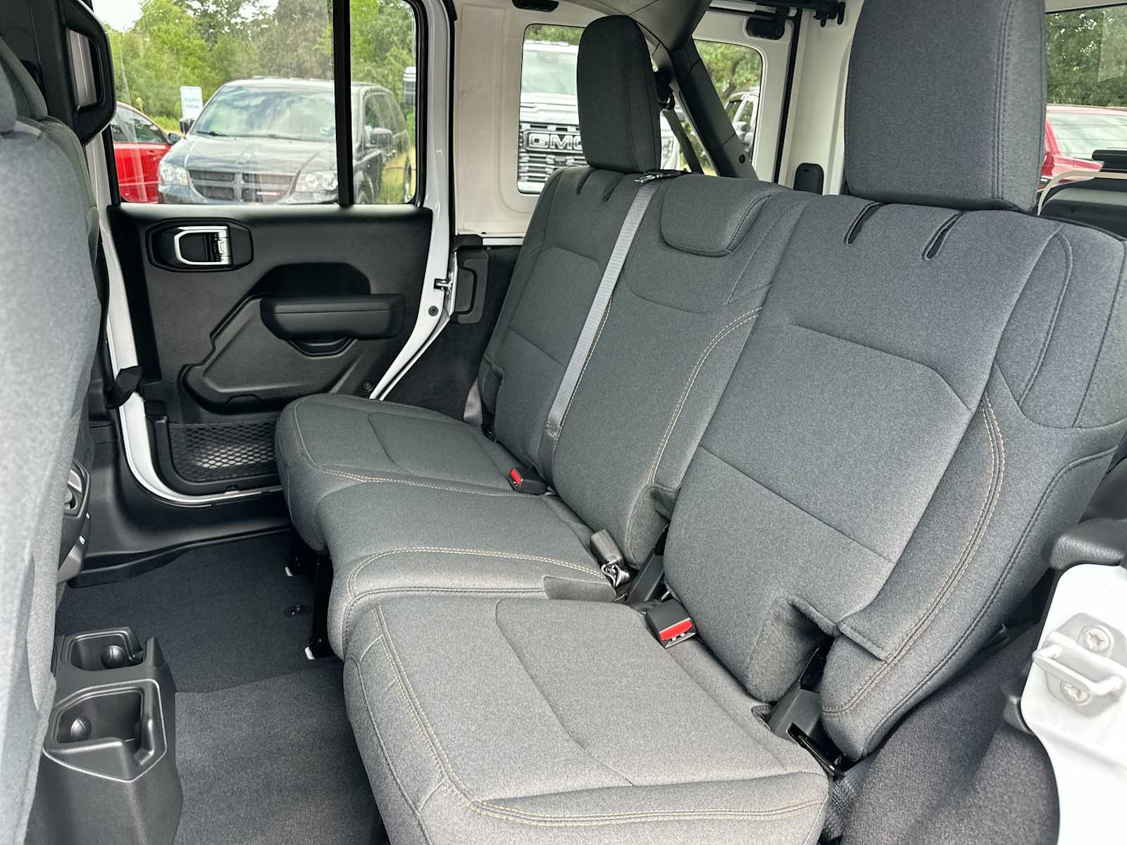 Thumbnail: 2025 Jeep Wrangler - 23