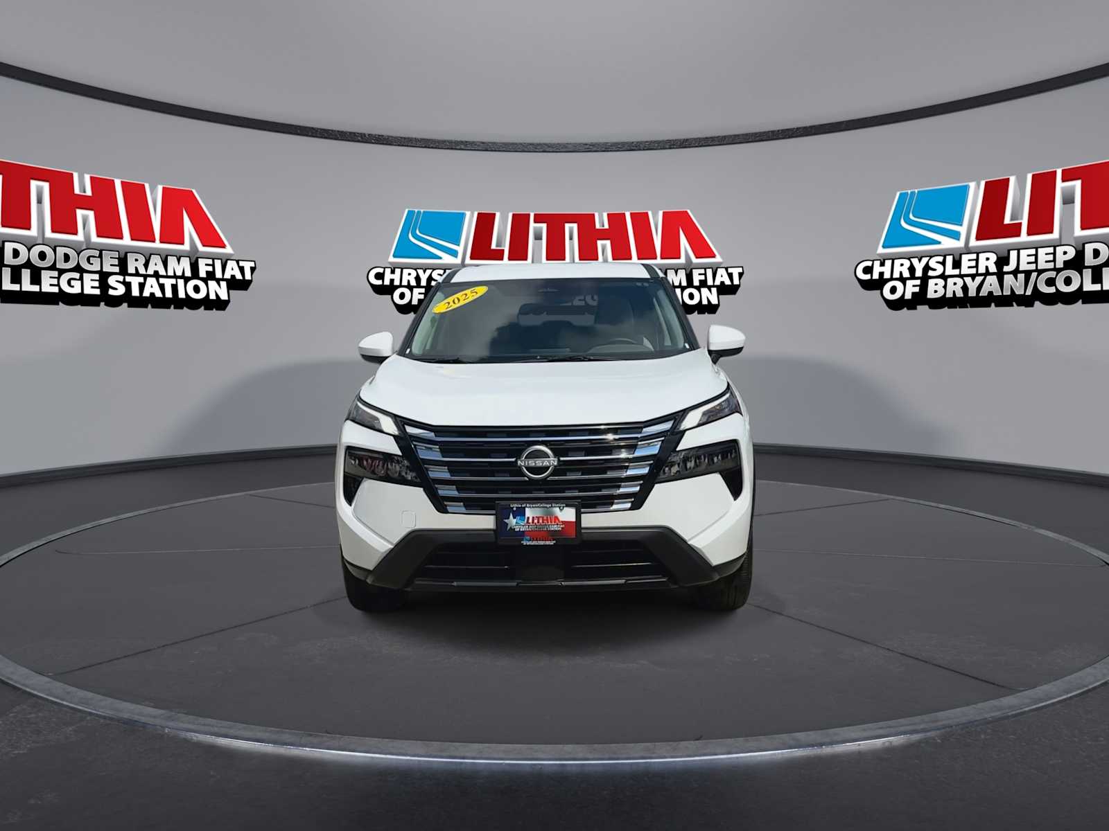 Thumbnail: 2025 Nissan Rogue - 2