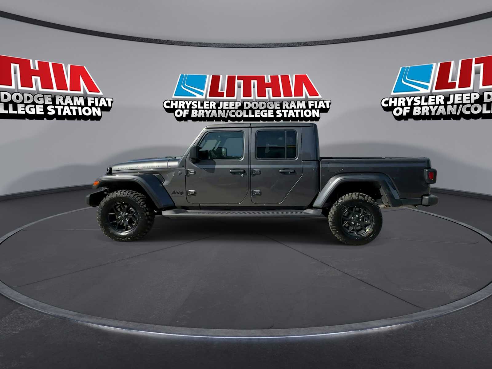 Thumbnail: 2026 Jeep Gladiator - 5