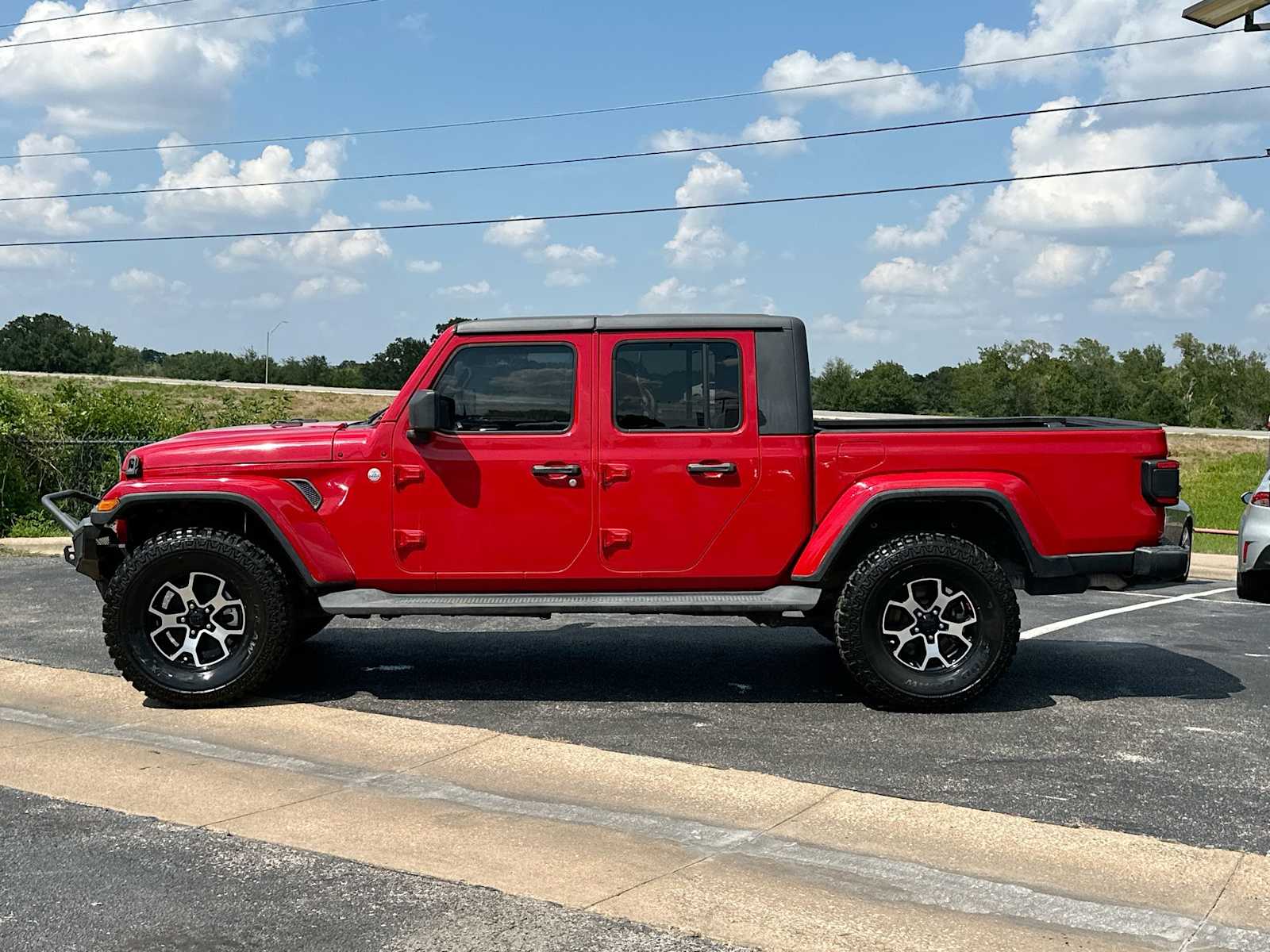 Thumbnail: 2020 Jeep Gladiator - 12
