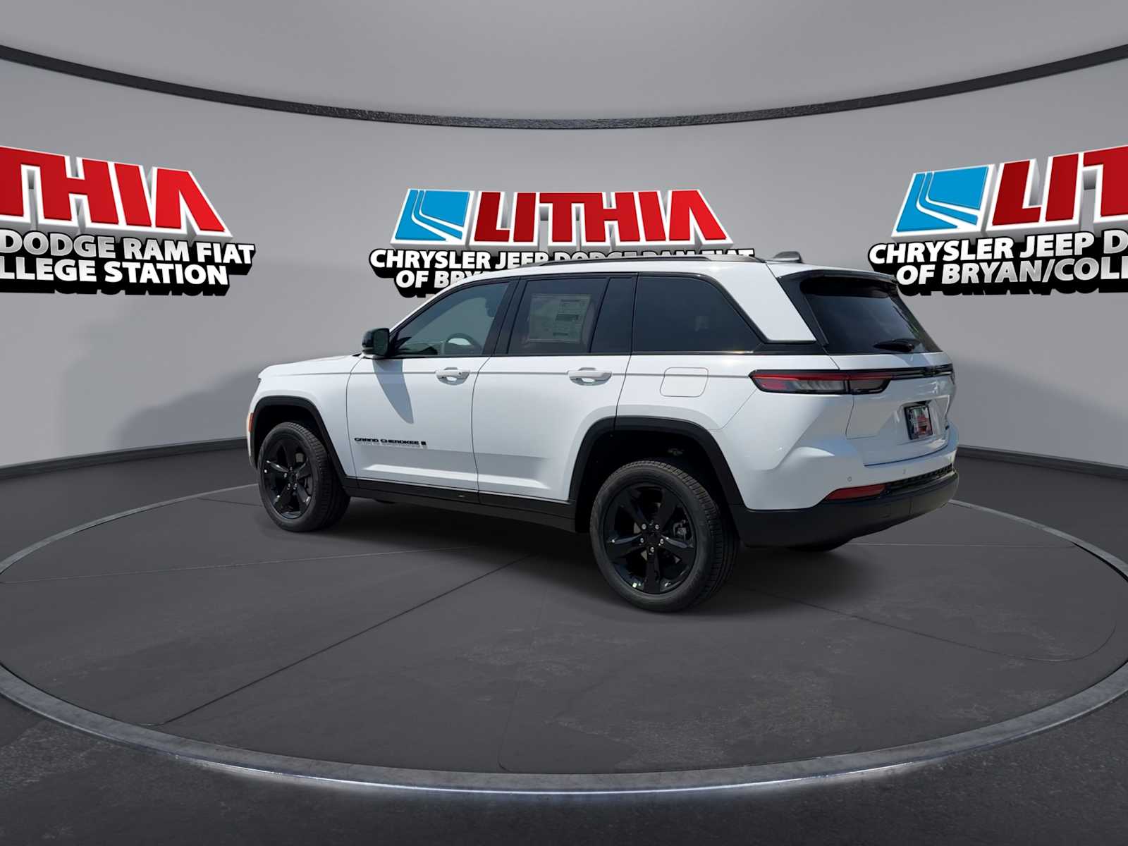 Thumbnail: 2025 Jeep Grand Cherokee - 6
