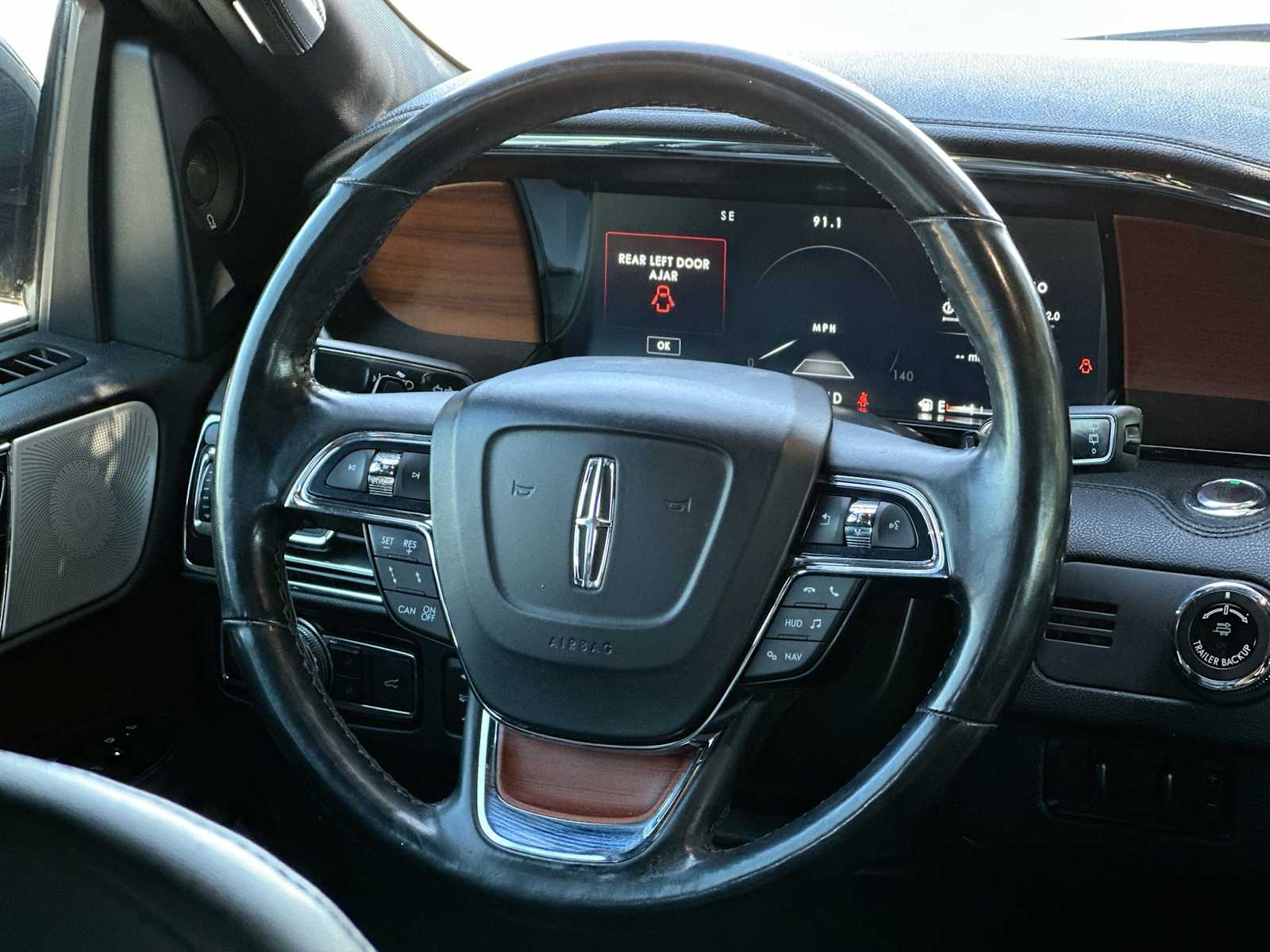 Thumbnail: 2020 Lincoln Navigator L - 27