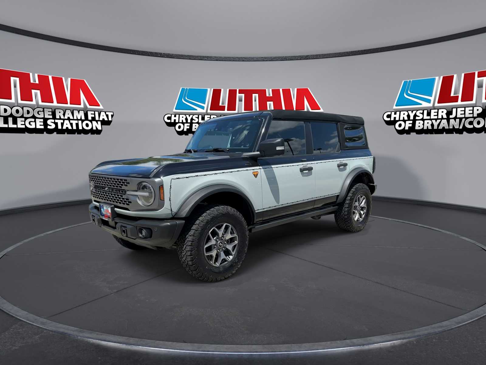 Thumbnail: 2023 Ford Bronco - 4