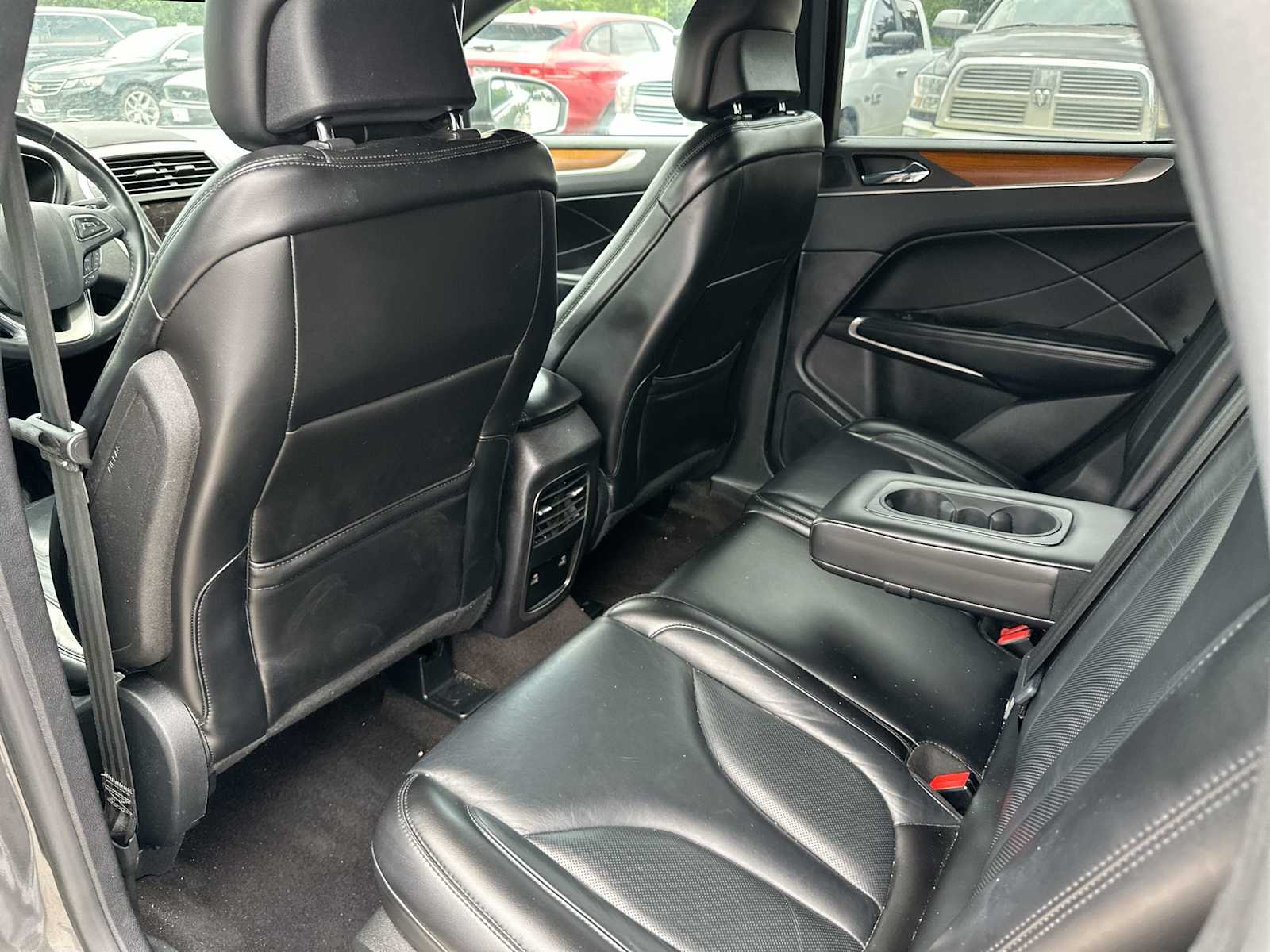 Thumbnail: 2019 Lincoln MKC - 24