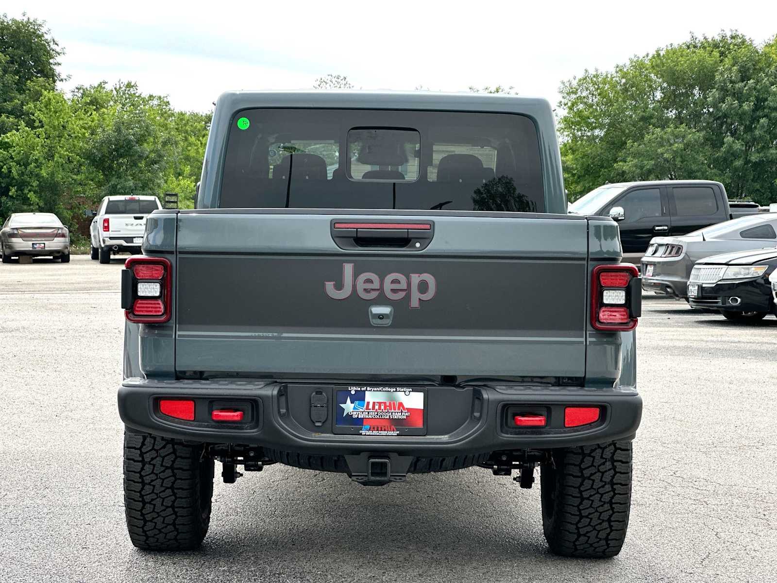 Thumbnail: 2026 Jeep Gladiator - 14