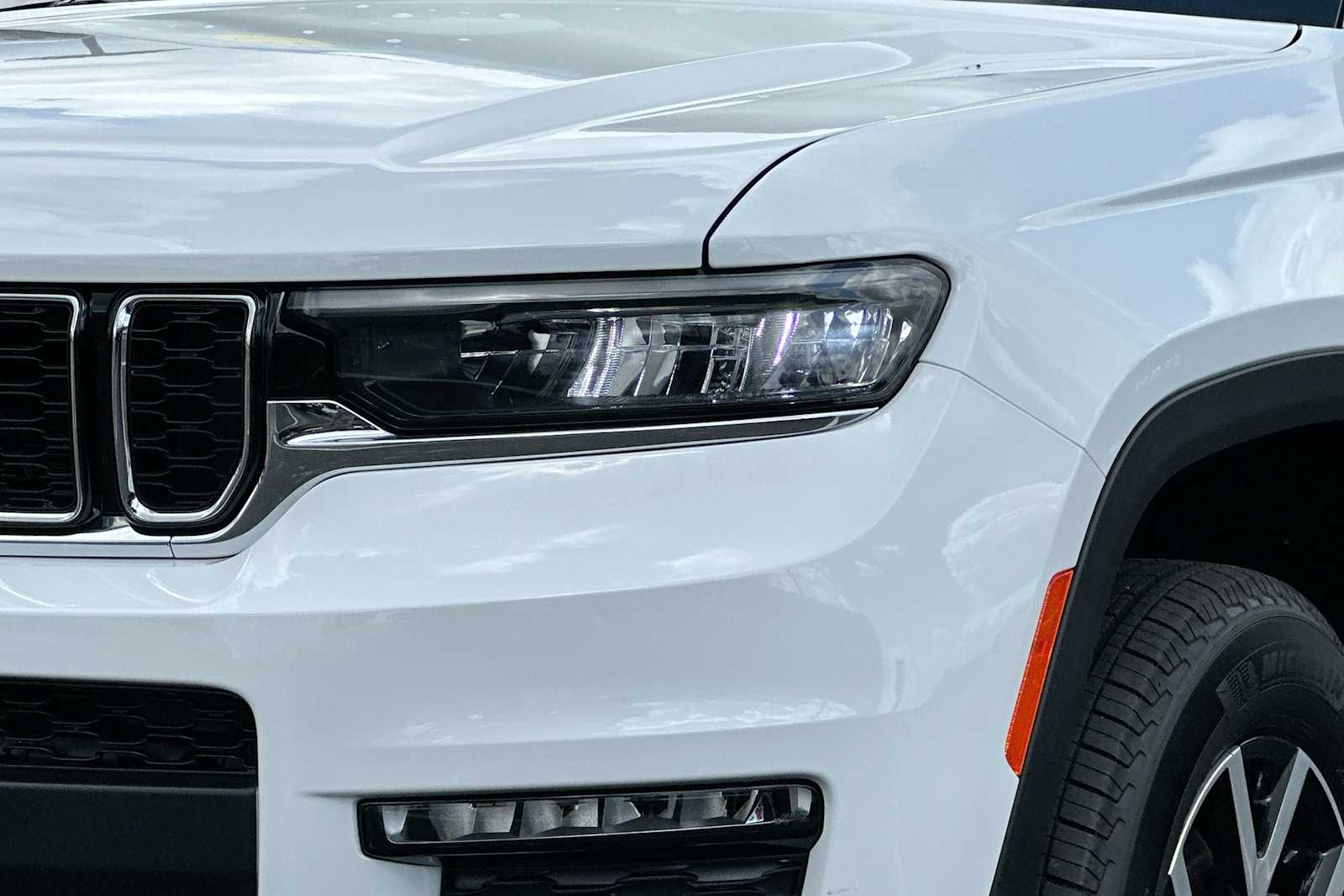 Thumbnail: 2025 Jeep Grand Cherokee - 16