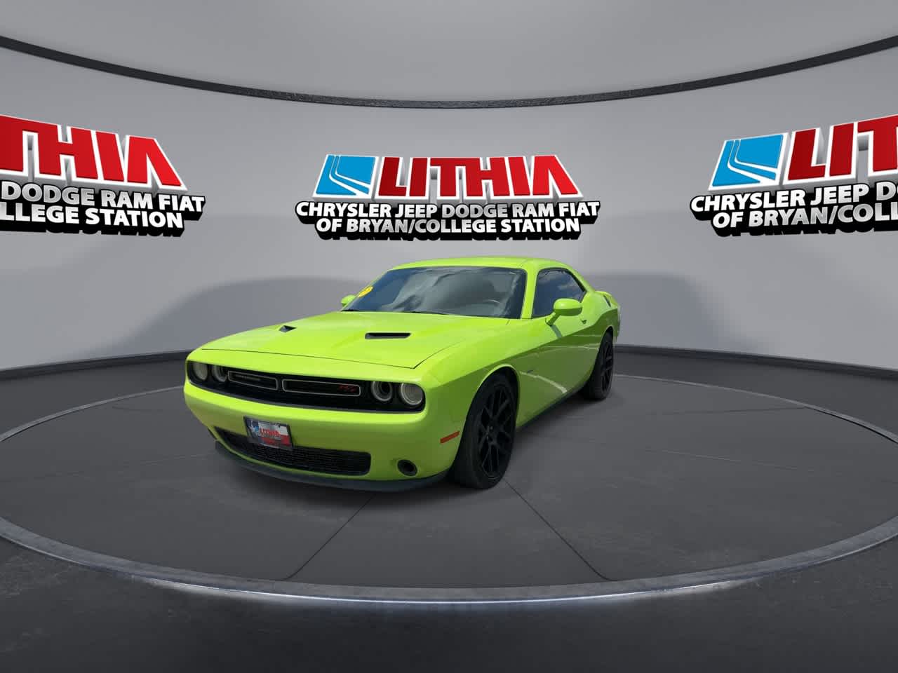 Thumbnail: 2015 Dodge Challenger - 3