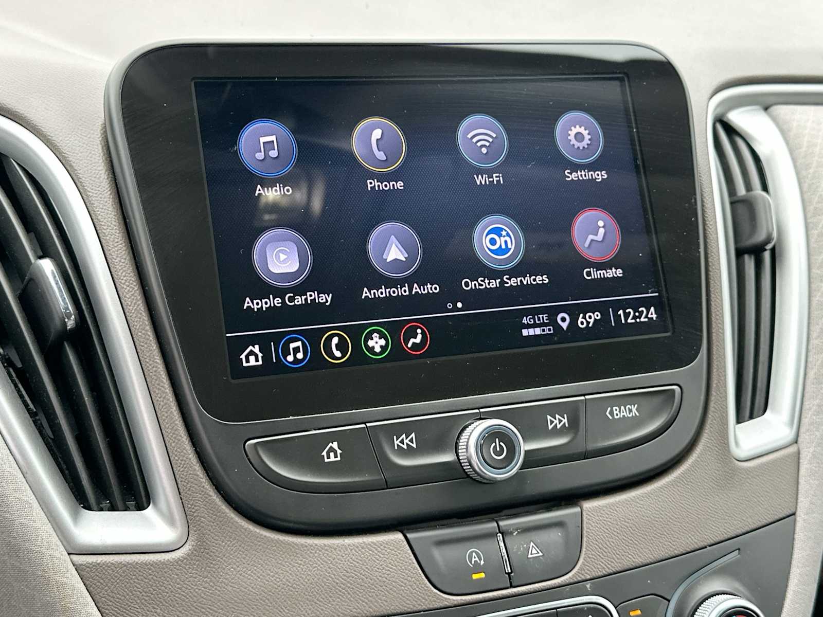 Thumbnail: 2024 Chevrolet Malibu - 20