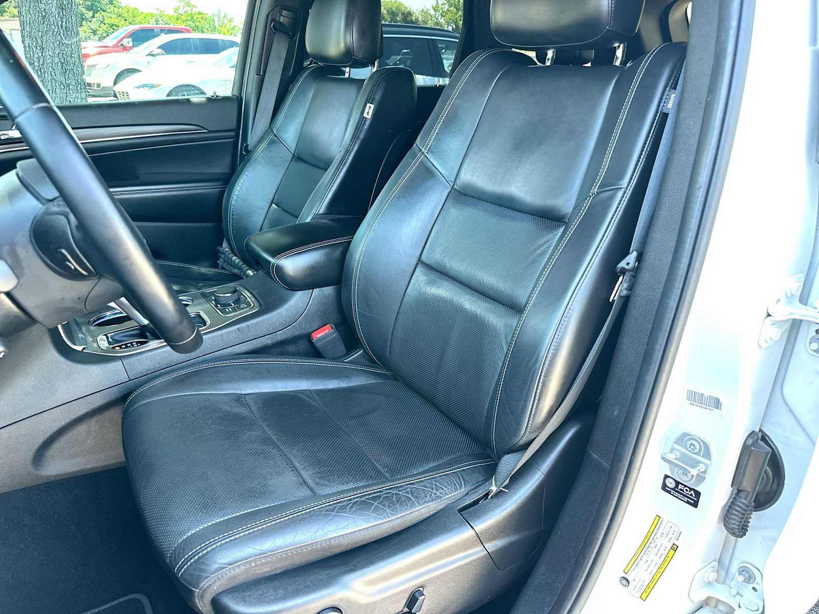 Thumbnail: 2021 Jeep Grand Cherokee - 17