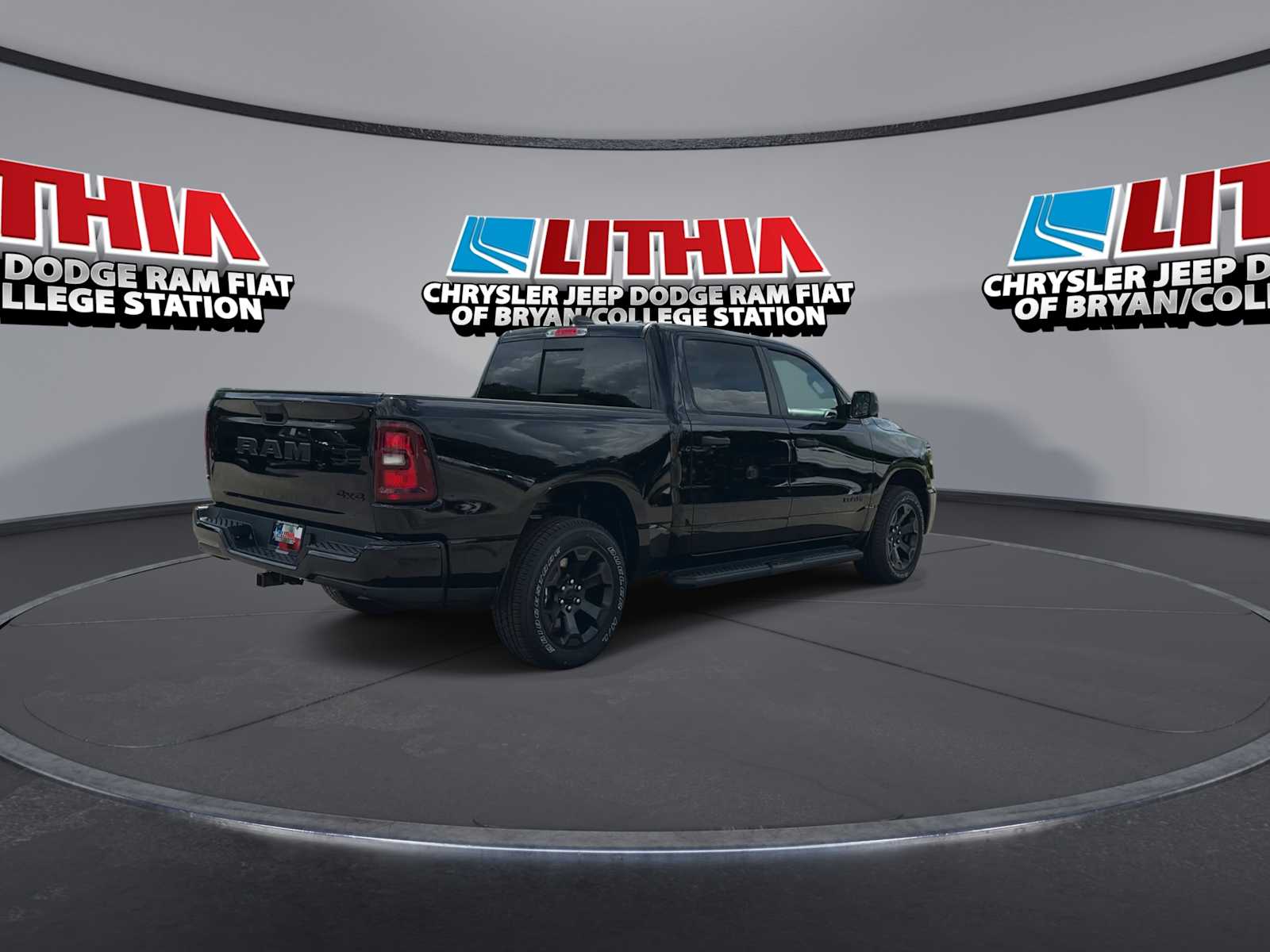 Thumbnail: 2026 RAM 1500 - 8