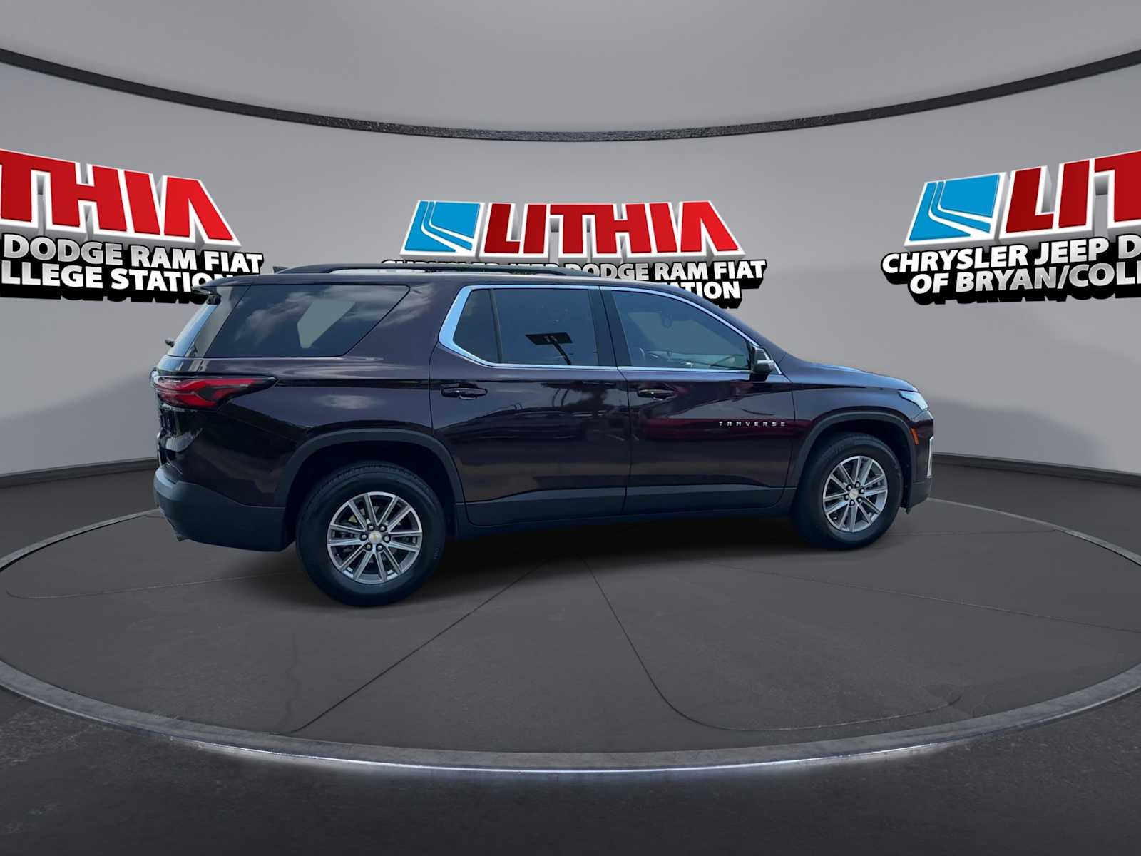 Thumbnail: 2023 Chevrolet Traverse - 8