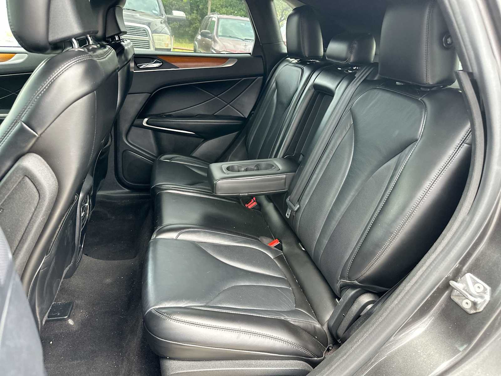 Thumbnail: 2019 Lincoln MKC - 23