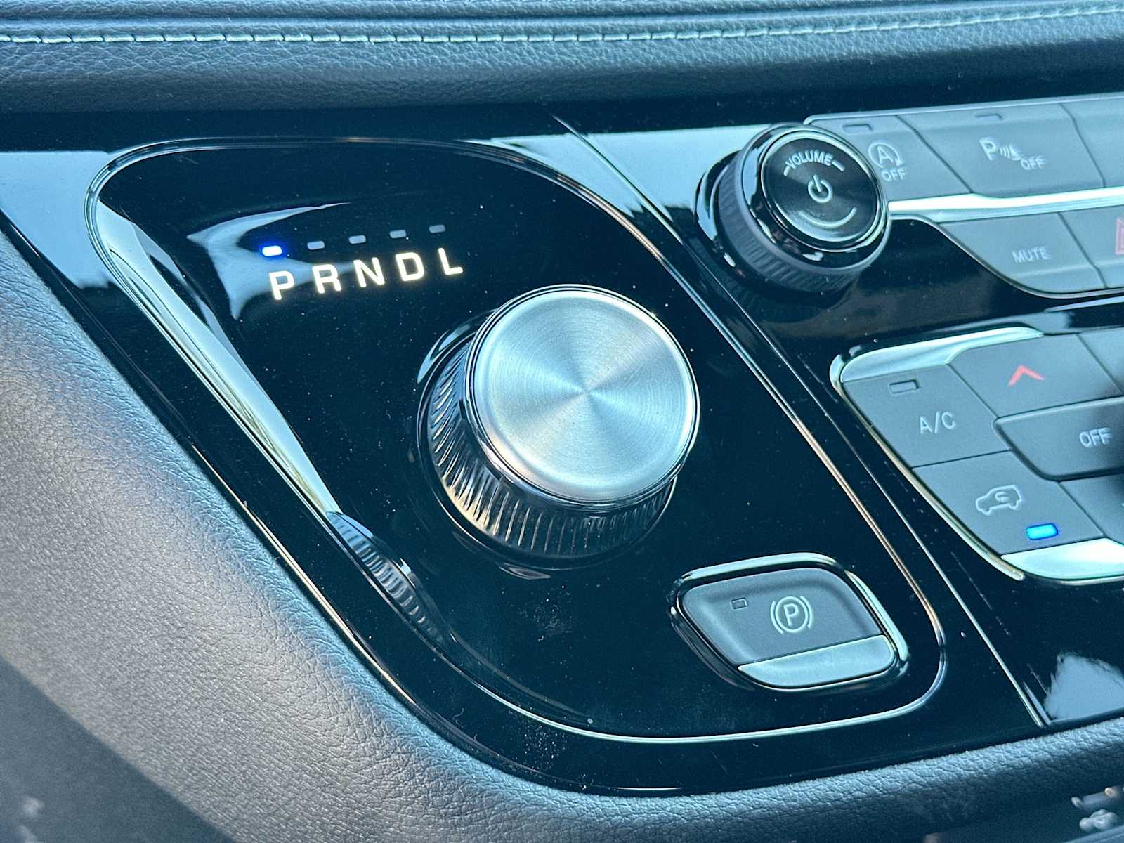 Thumbnail: 2026 Chrysler Pacifica - 21