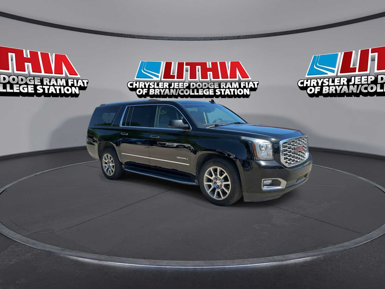 2018 GMC Yukon XL Denali 2