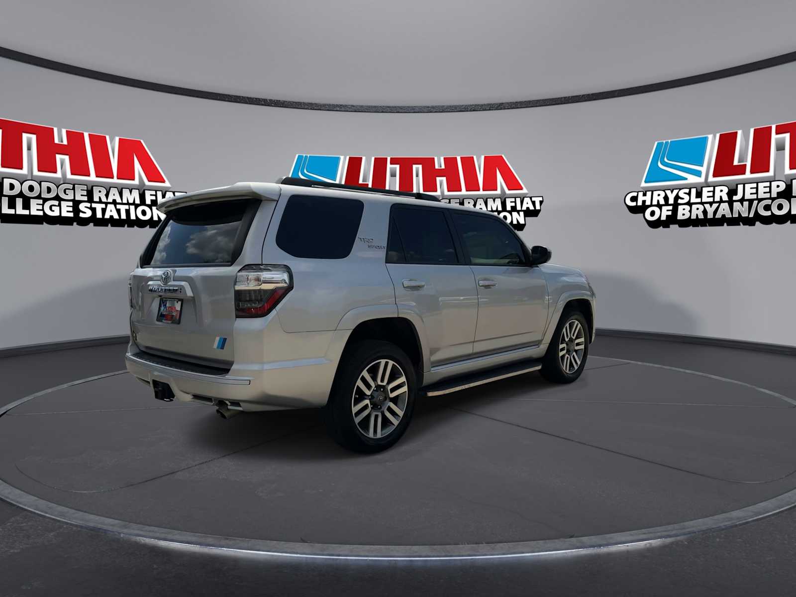 Thumbnail: 2023 Toyota 4Runner - 8