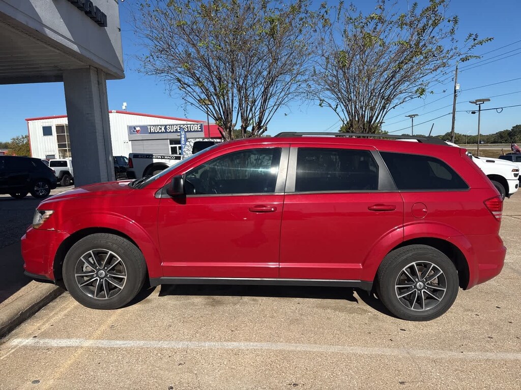 Used 2018 Dodge Journey SE SUV