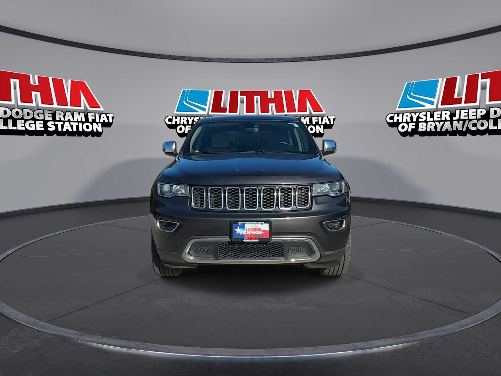 Thumbnail: 2020 Jeep Grand Cherokee - 3
