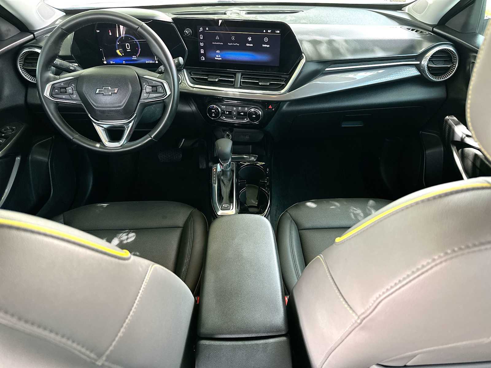 Thumbnail: 2025 Chevrolet Trax - 25