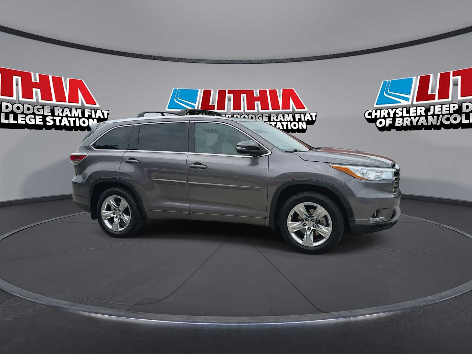 Thumbnail: 2015 Toyota Highlander - 8