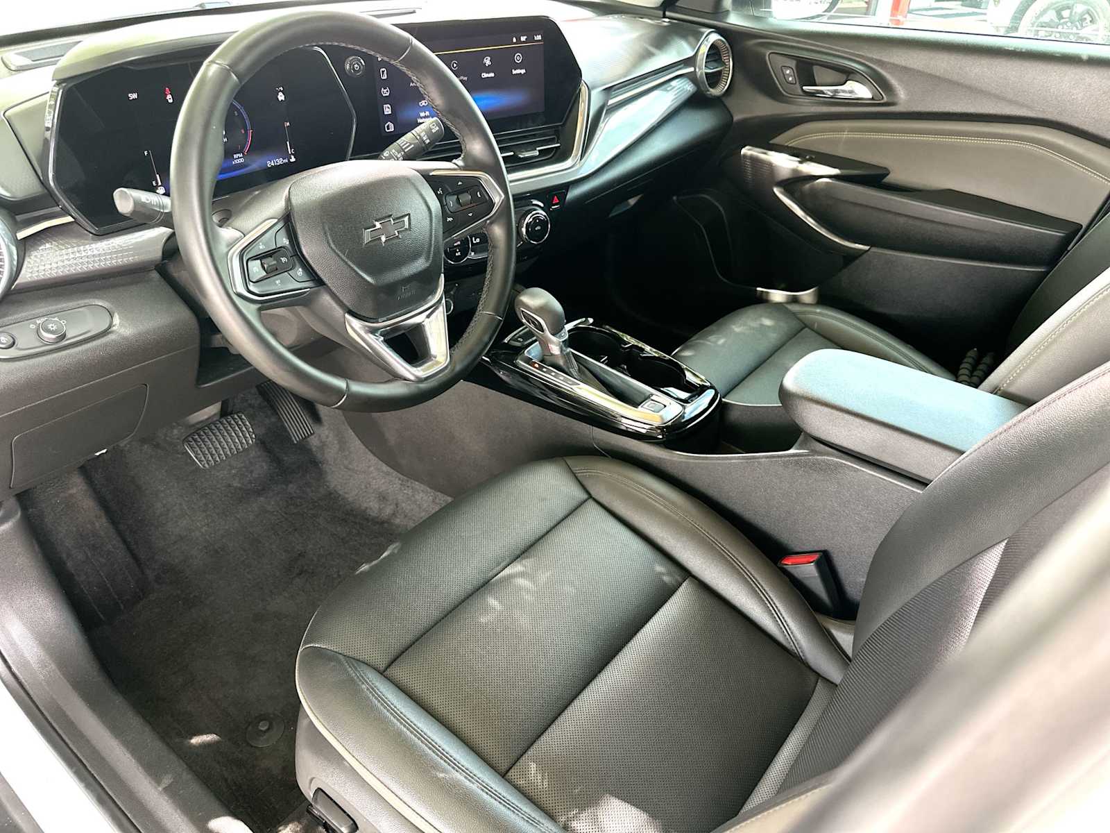 Thumbnail: 2025 Chevrolet Trax - 18