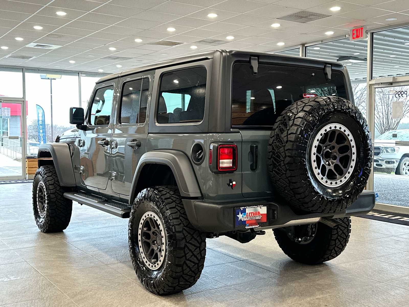 Thumbnail: 2026 Jeep Wrangler - 5
