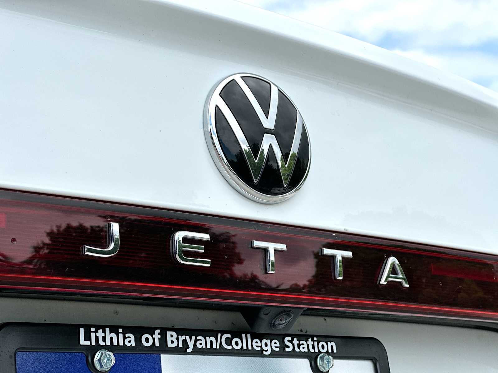 Thumbnail: 2025 Volkswagen Jetta - 15