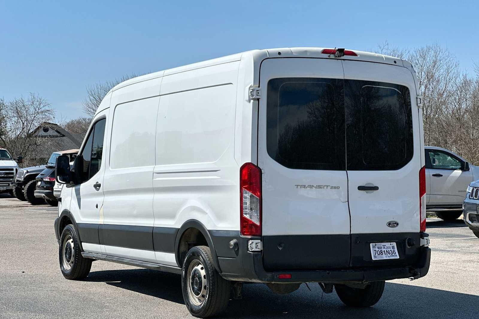 Thumbnail: 2016 Ford Transit Series - 13