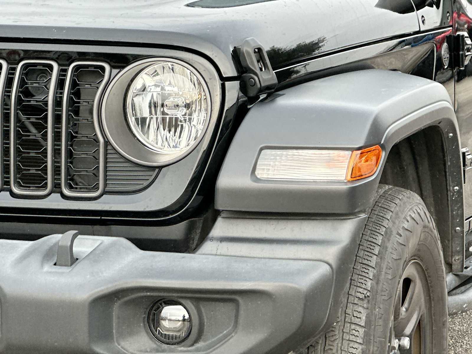 Thumbnail: 2024 Jeep Wrangler - 16