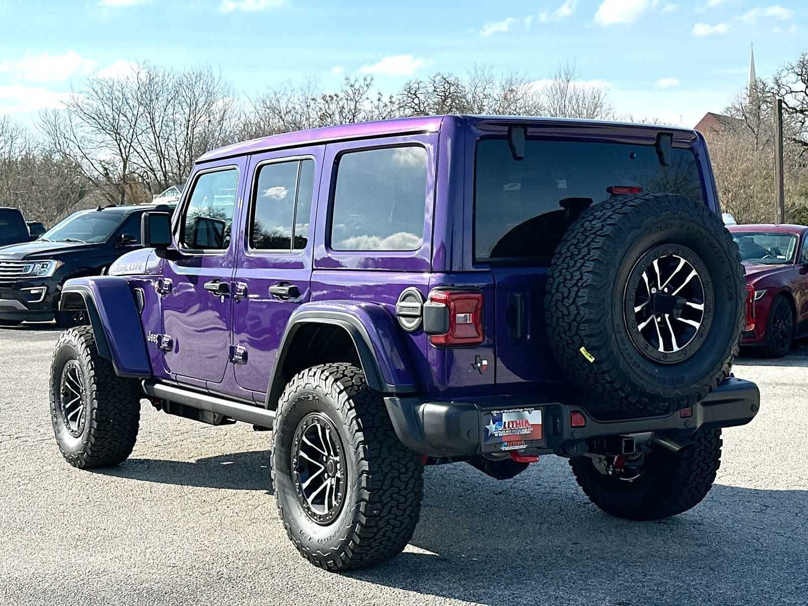 Thumbnail: 2026 Jeep Wrangler - 14