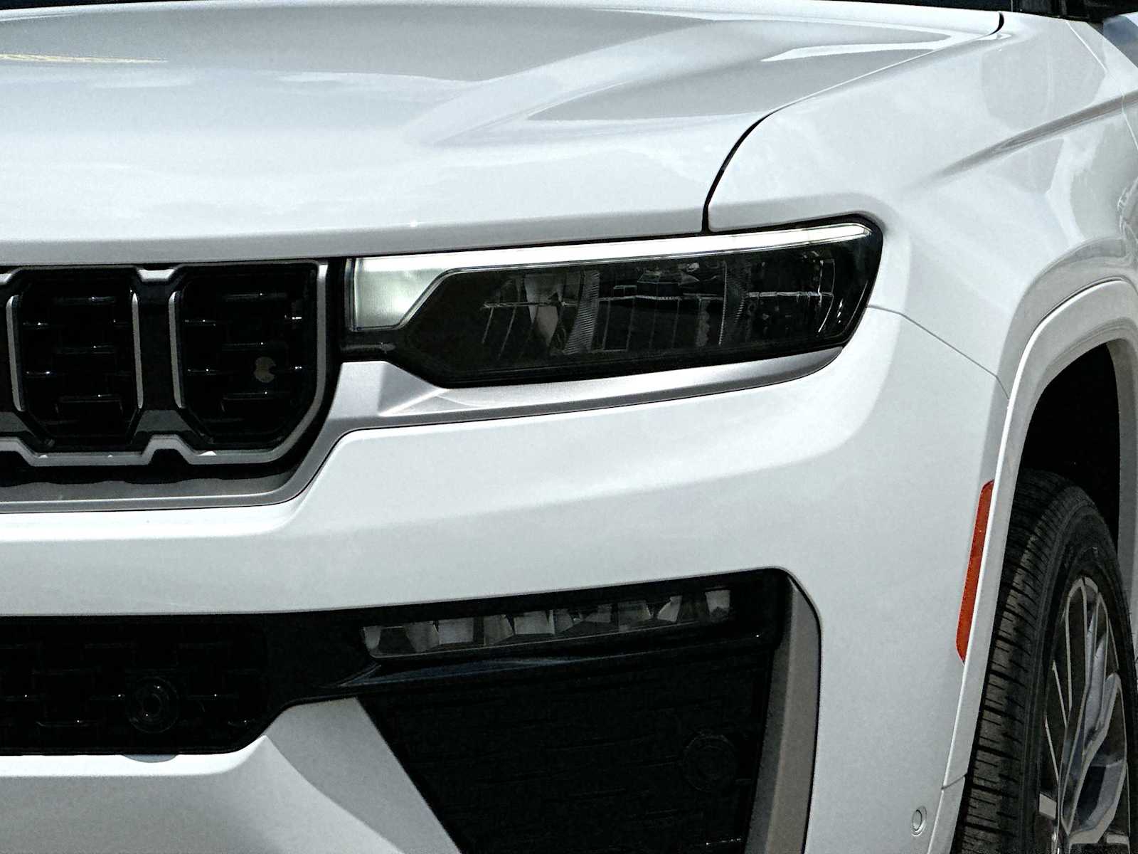 Thumbnail: 2026 Jeep Grand Cherokee - 16