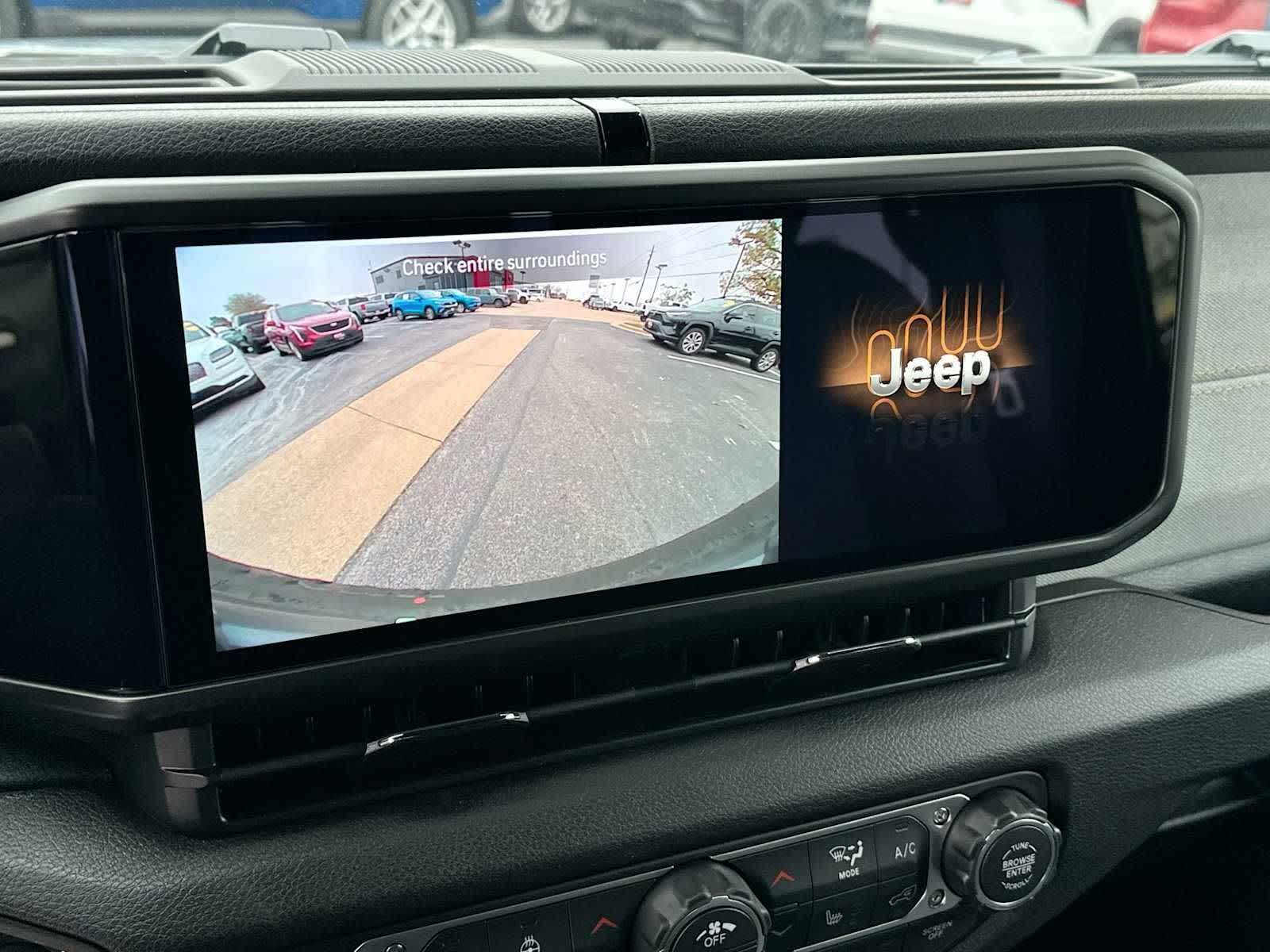 Thumbnail: 2026 Jeep Wrangler - 20