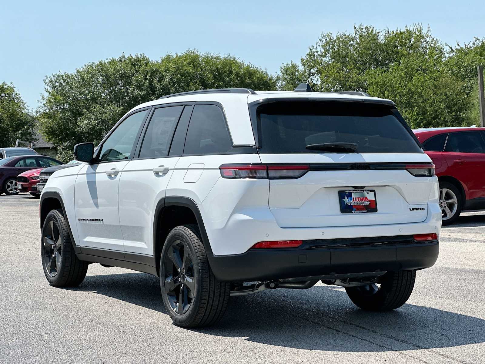 Thumbnail: 2025 Jeep Grand Cherokee - 13