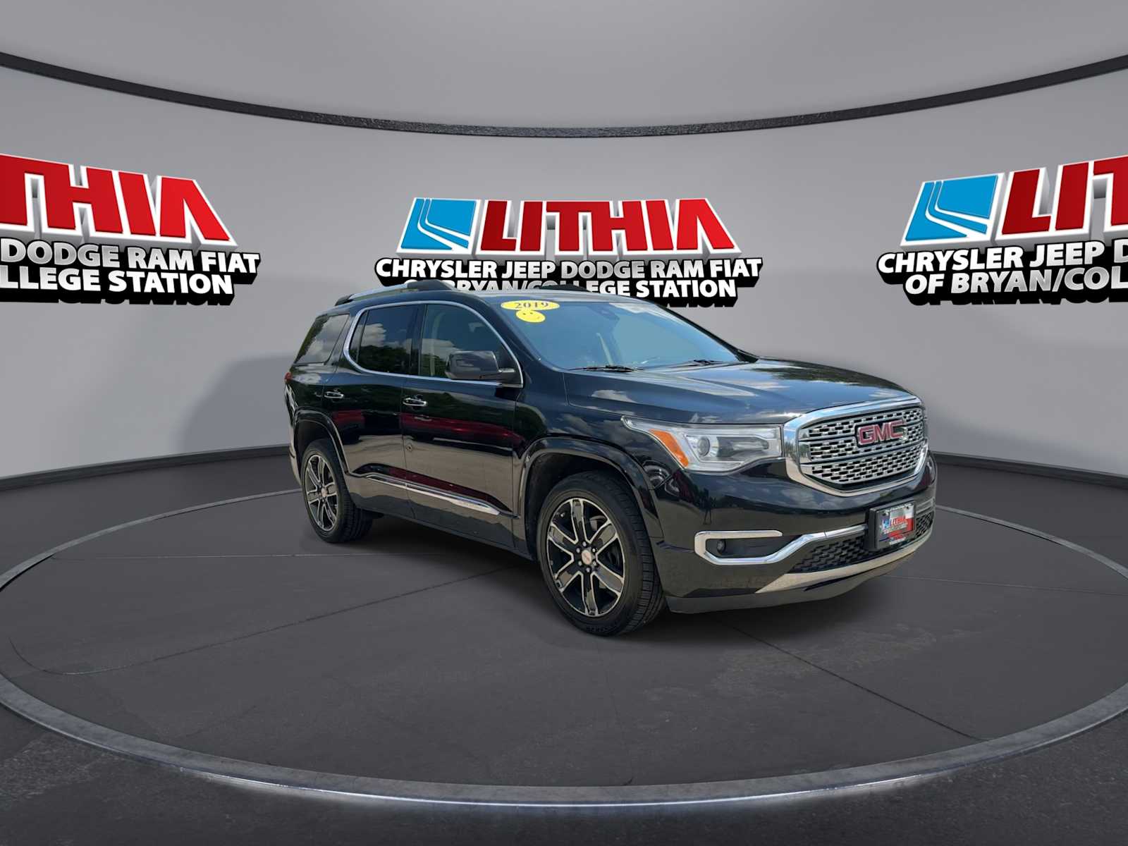Thumbnail: 2019 GMC Acadia - 2
