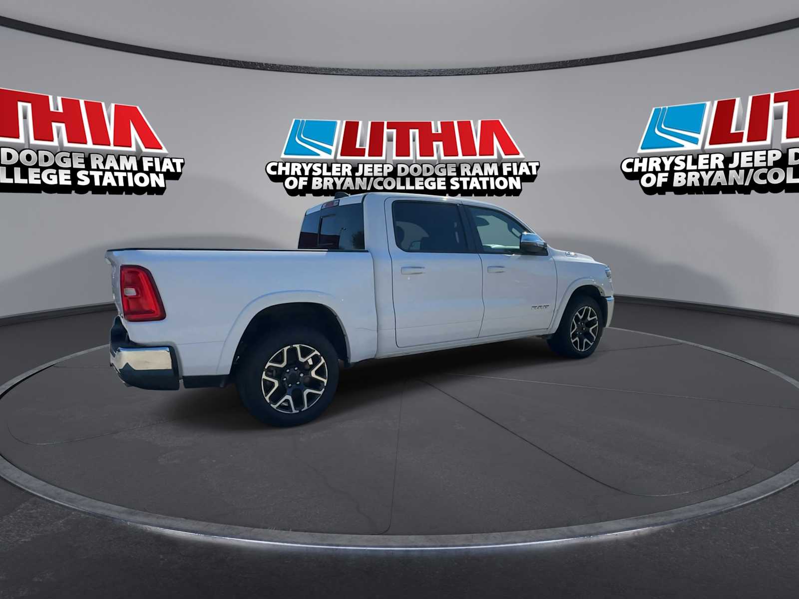 Thumbnail: 2025 RAM 1500 - 8