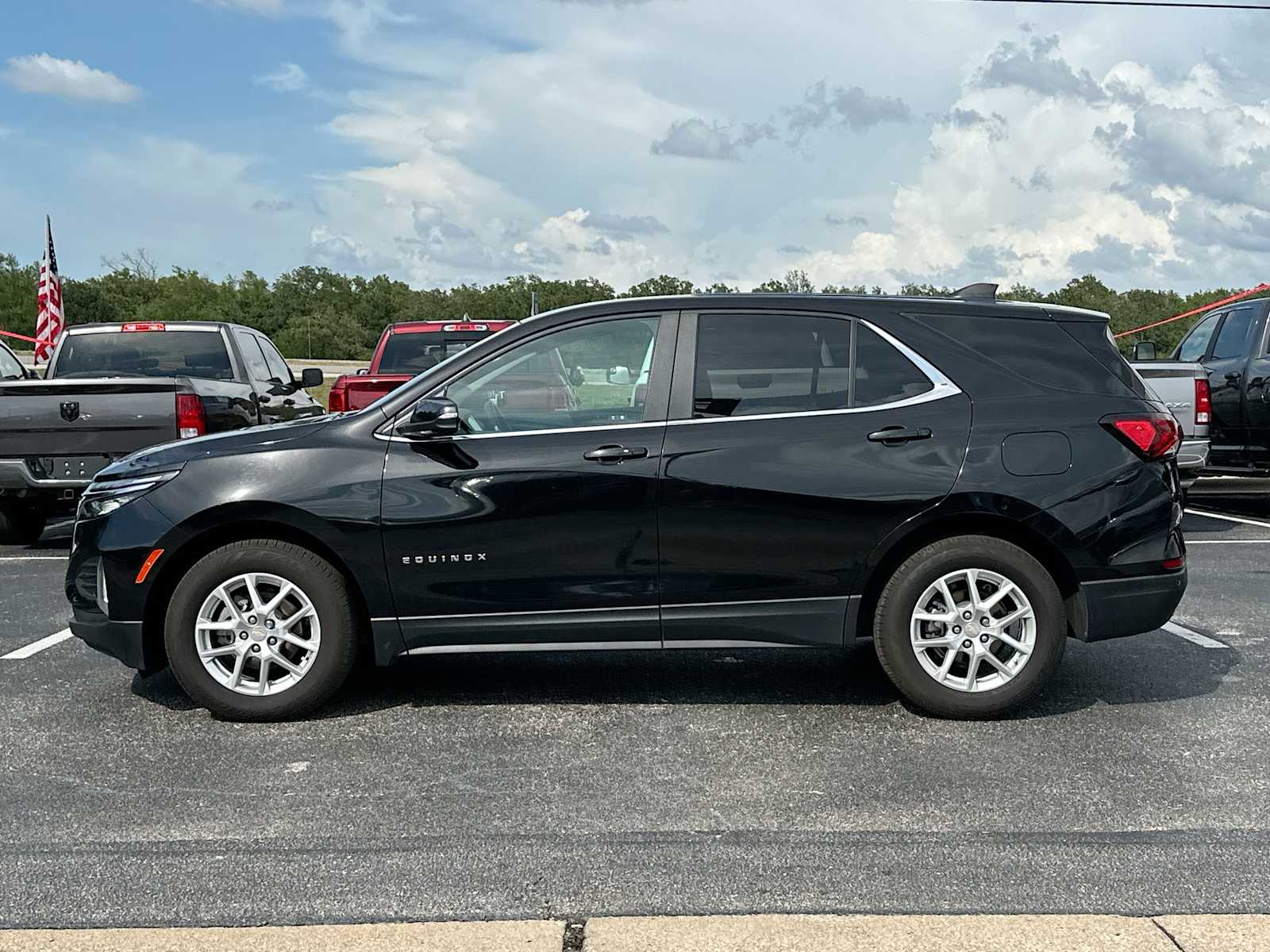 Thumbnail: 2023 Chevrolet Equinox - 12