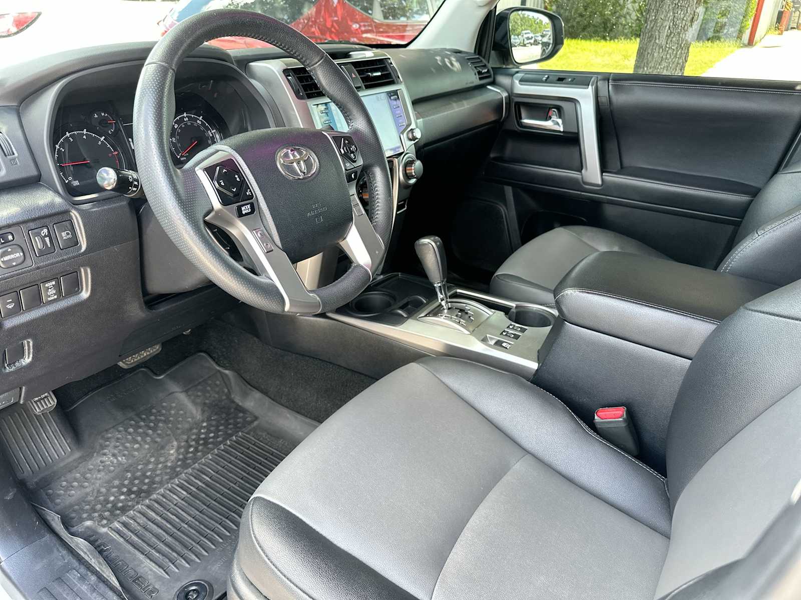 Thumbnail: 2021 Toyota 4Runner - 18