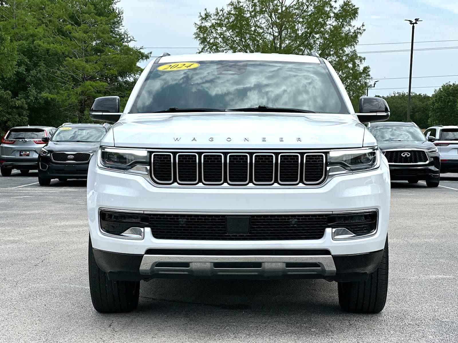 Thumbnail: 2024 Jeep Wagoneer - 10