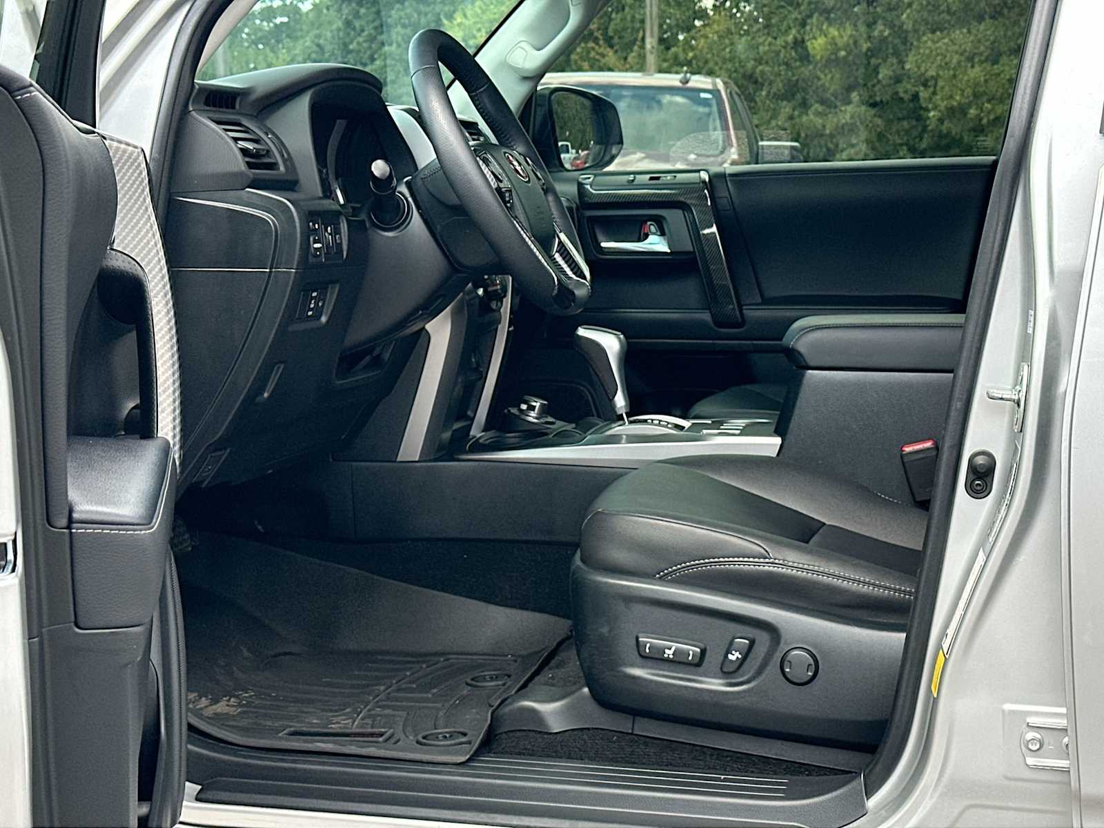 Thumbnail: 2023 Toyota 4Runner - 18