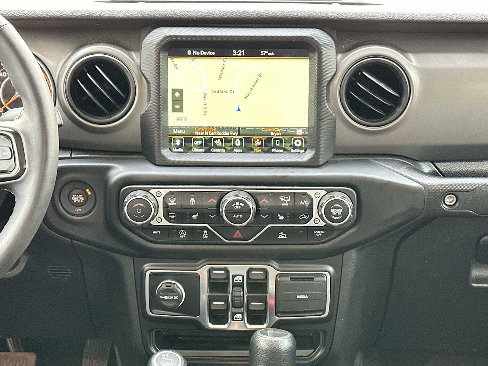 Thumbnail: 2023 Jeep Gladiator - 26