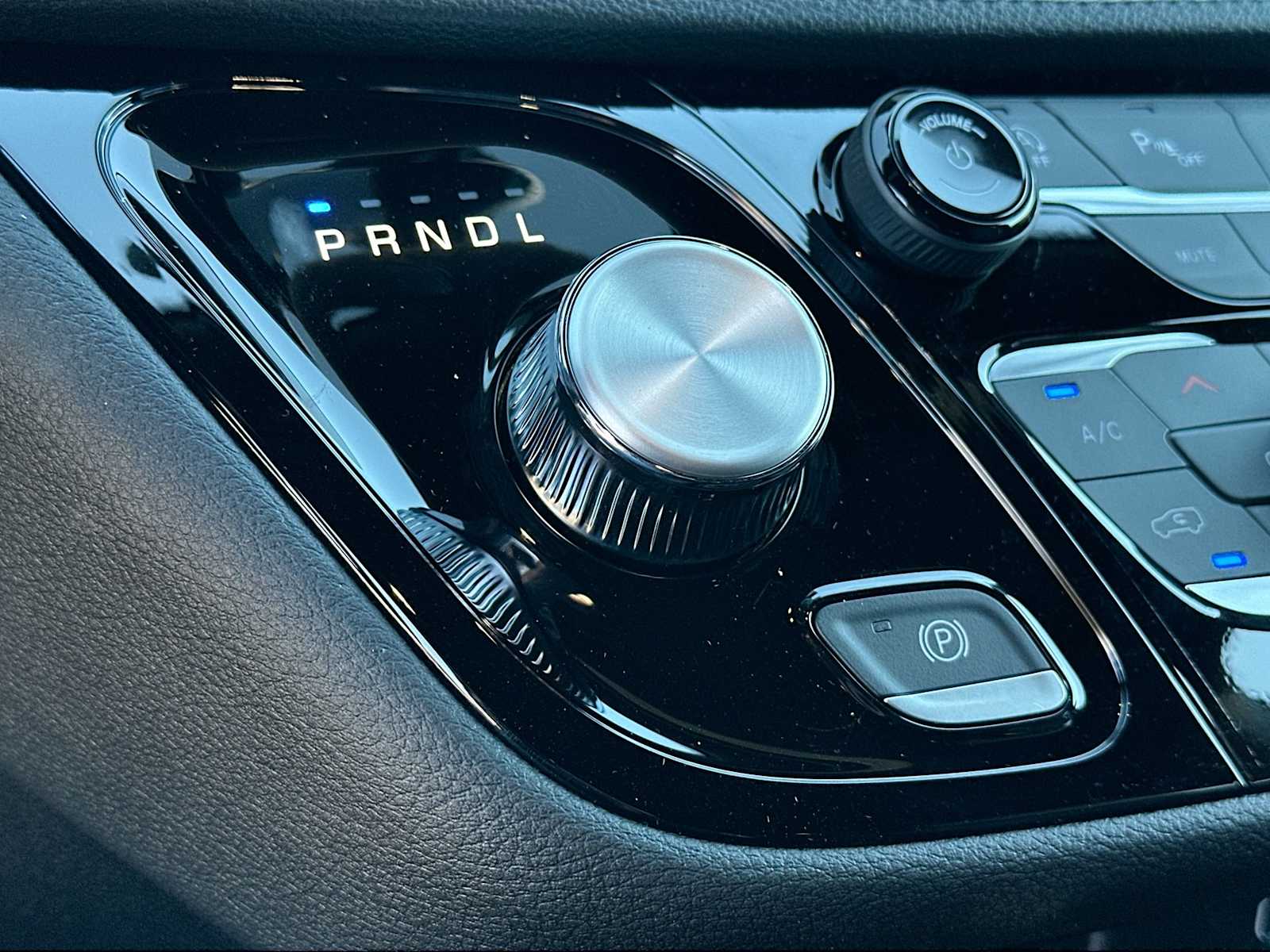 Thumbnail: 2026 Chrysler Pacifica - 21