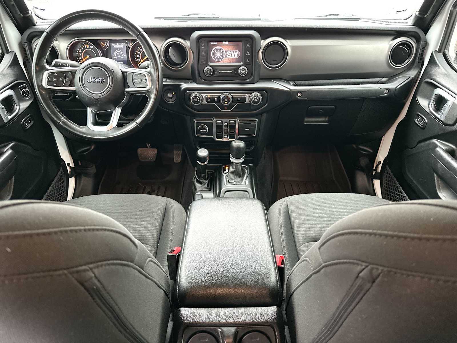 Thumbnail: 2020 Jeep Gladiator - 25