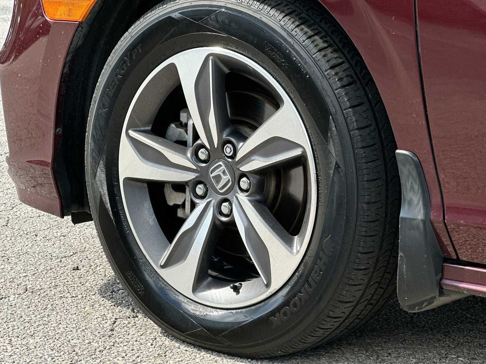 Thumbnail: 2018 Honda Odyssey - 11