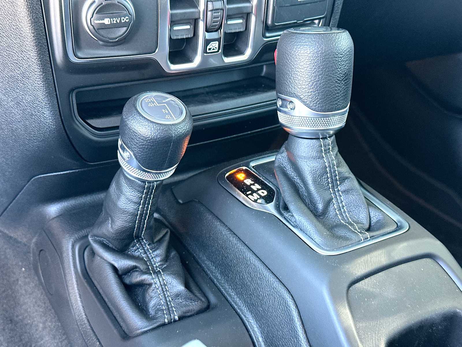 Thumbnail: 2026 Jeep Gladiator - 21