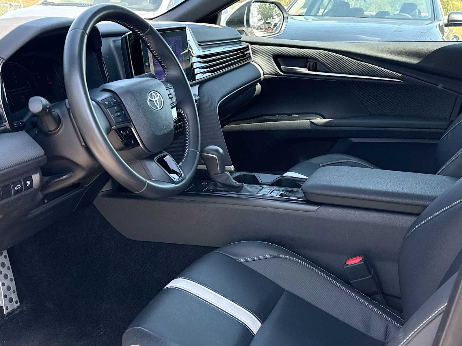 Thumbnail: 2025 Toyota Camry - 18