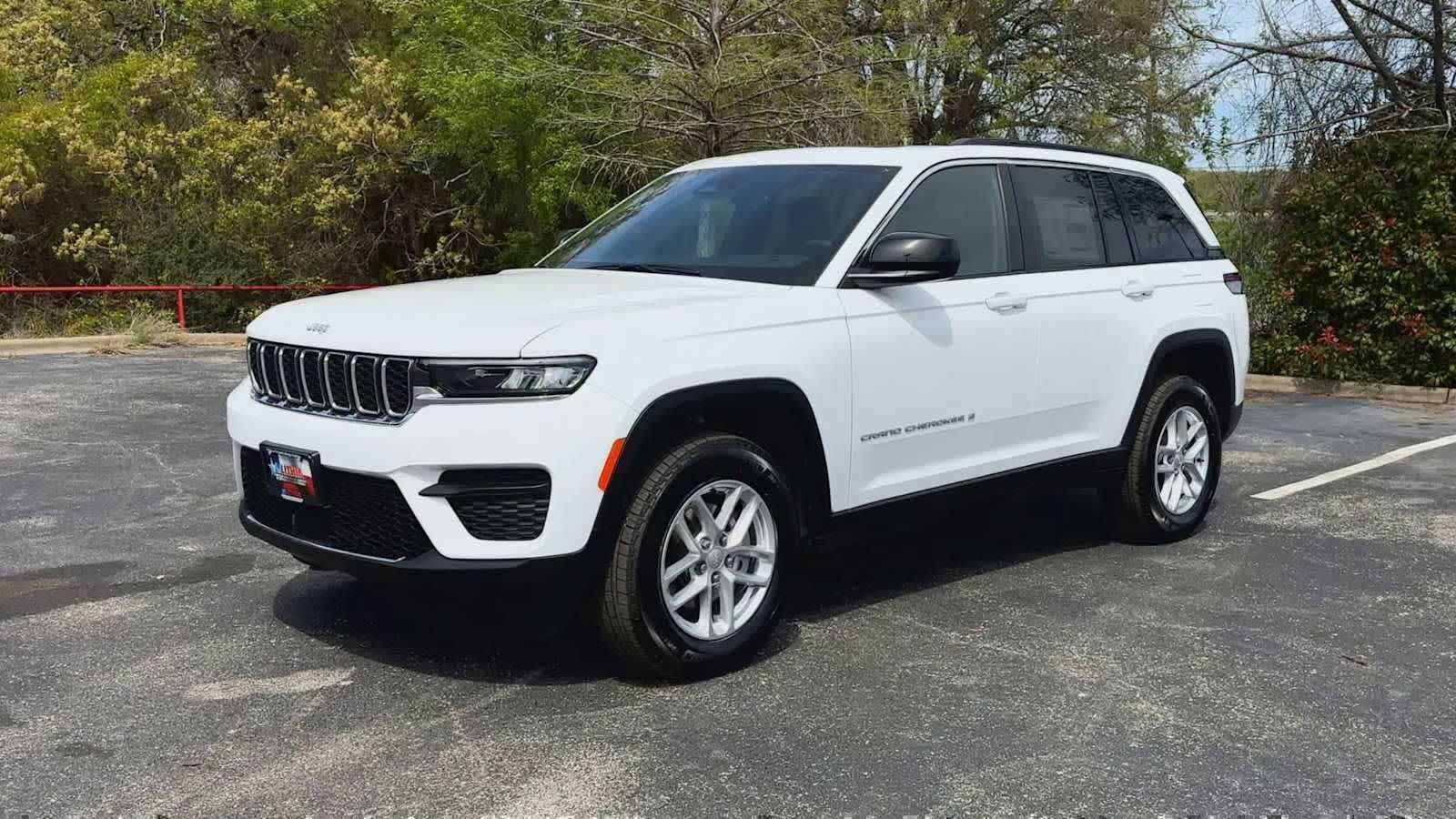 Thumbnail: 2026 Jeep Grand Cherokee - 4