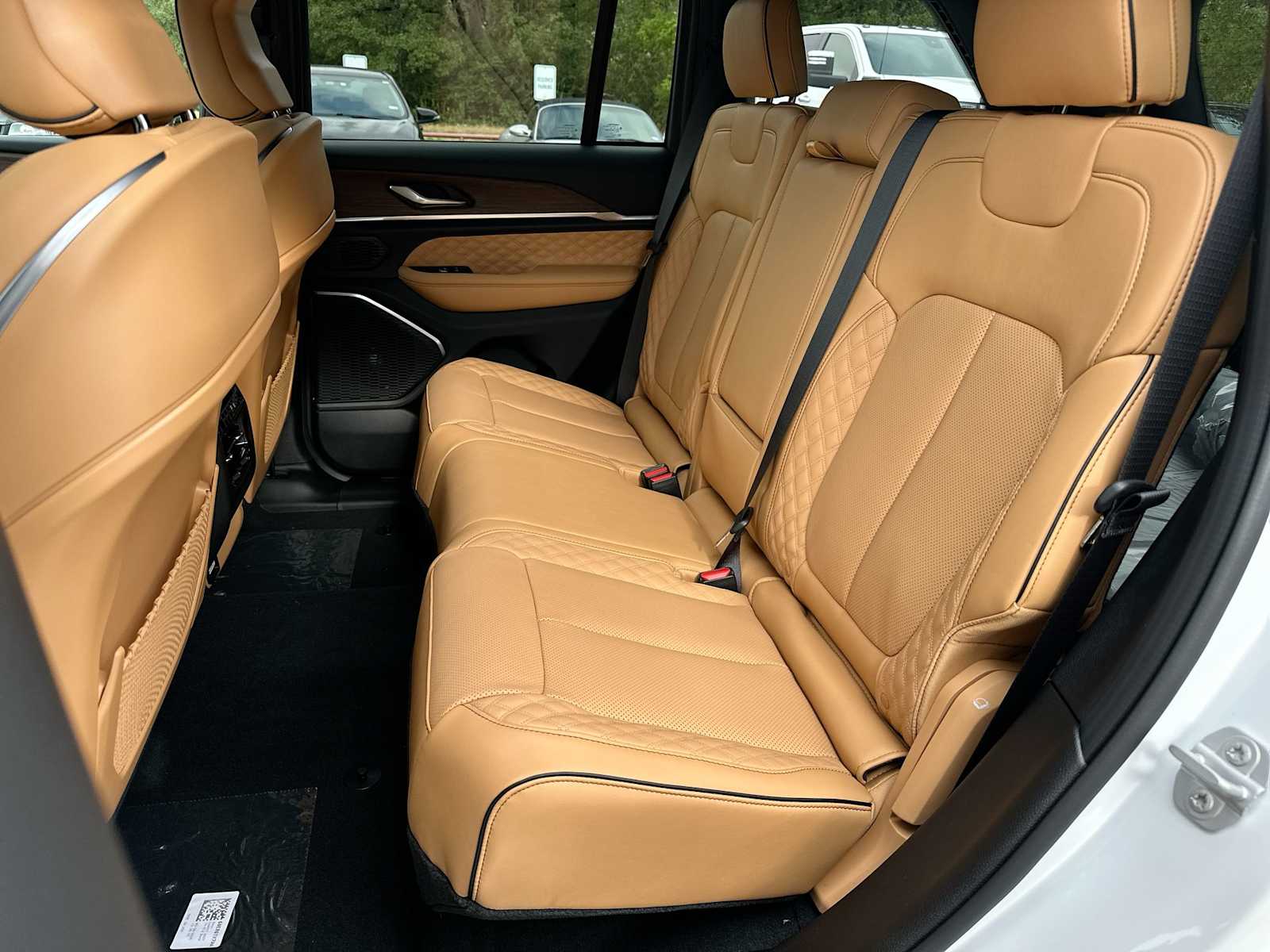 Thumbnail: 2025 Jeep Grand Cherokee - 23