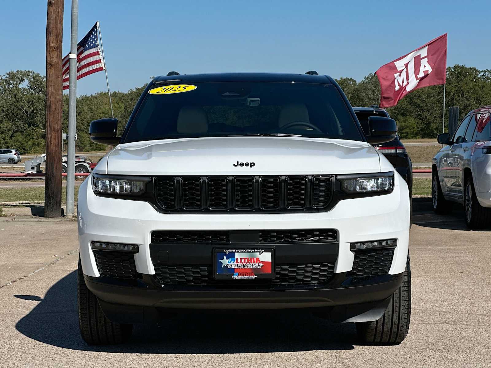 Thumbnail: 2025 Jeep Grand Cherokee - 10