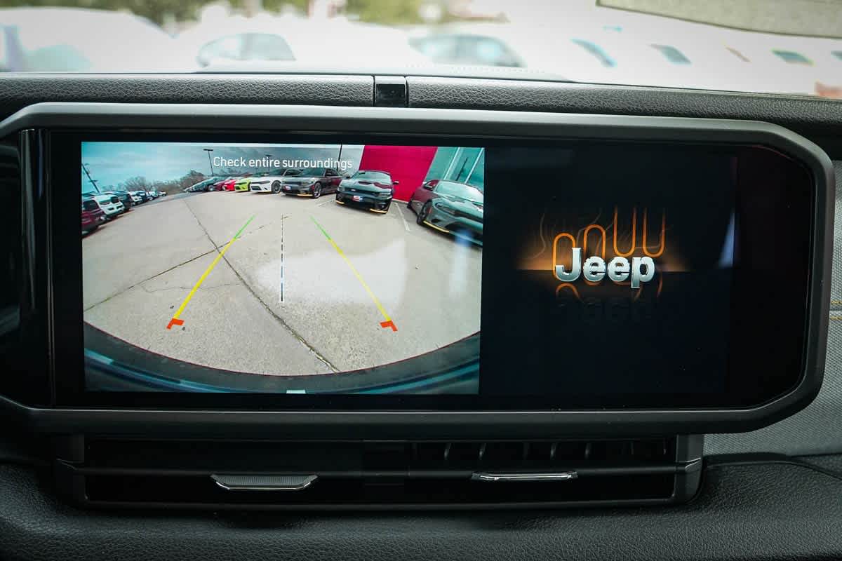 Thumbnail: 2024 Jeep Wrangler - 21